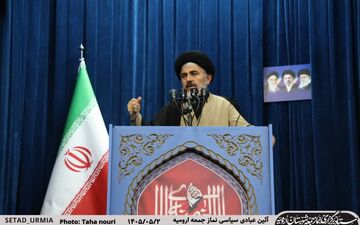 عقب‌نشینی در برابر دشمنان، خسارت‌بار است