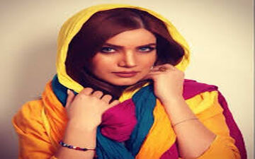 متین ستوده به همراه مادرش در افتتاحیه یک مزون (عکس)