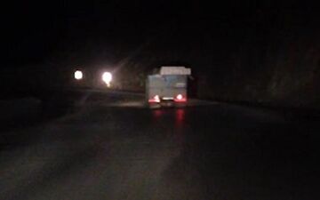 حرکات خطرناک نیسان حامل بار در جاده هراز + فیلم