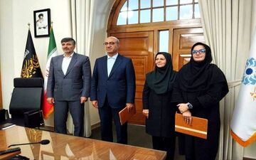 تفاهم‌نامه راه‌اندازی ۹ دستگاه کتابخانه سیار در استان کرمانشاه امضا شد