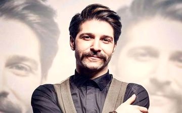 آواز احساسی حمید هیراد؛ اجرای «هنوز یادم نرفته» کنار درخت + ویدئو