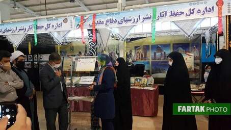 رو نمایی از نمایش‌‌نامه ساعت به وقت کرونا و کتاب گذرگاه