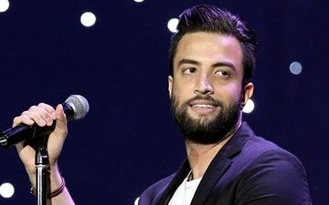 اذان دلنشین بنیامین بهادری در برنامه زنده تلویزیونی | فیلم