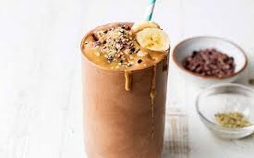 طرز تهیه محبوب ترین نوشیدنی | اسموتی شکلاتی