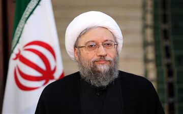 آملی‌لاریجانی: کشورهای سلطه‌گر با چهره‌ای نقابدار مقابل نظام ایستاد‌ه‌اند