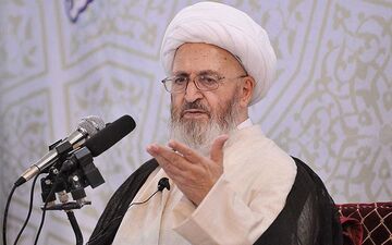 طلبه نباید در دسته بندی های سیاسی قرار گیرد