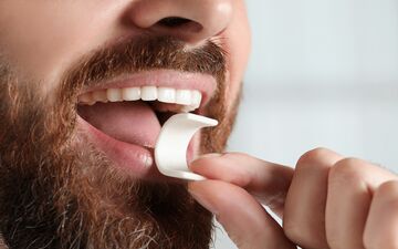 افشای یک راز ترسناک پشت جویدن آدامس