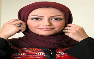 سلفی شقایق فراهانی با پوشش و گریمی جالب در یک نمایش (عکس)