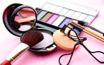 خطراتی که شما را در آرایشگاه تهدید می‌کند