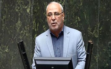 حاجی‌دلیگانی: زمزمه استیضاح وزیر صمت برای افزایش قیمت خودرو در مجلس مطرح است
