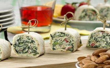 طرز تهیه رولت اسفناج؛ پیش‌غذای رستورانی خوشمزه با طعمی خاص