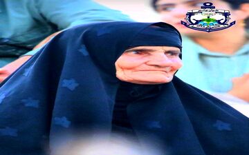هوادار سالخورده ملوان؛ نماد عشق بی‌پایان به فوتبال در سکوهای ورزشگاه