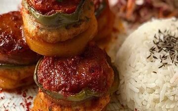 خوراک مرغ چرخ‌کرده با سبزیجات / یکبار امتحان کن ضرر نداره