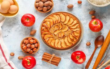 طرز تهیه پای سیب و دارچین خانگی؛ دسری پاییزی و بی‌نظیر