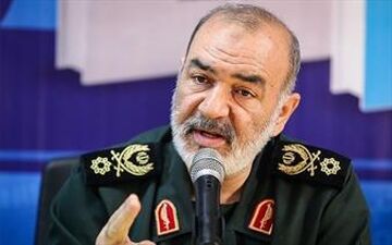 ایستادگی در مقابل قدرت های بزرگ؛علت هجمه به سپاه