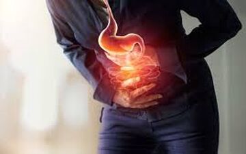 مشکلات گوارشی را با این نوشیدنی ساده از بین ببرید 