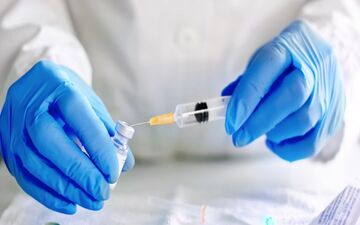اسهال، علامت مشترک کرونا بین افراد واکسینه‌شده در انگلیس