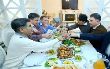 تبلیغ مشروبات الکلی با نماد «سفره افطار»!