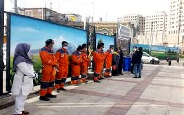 معاینه روزانه پاکبانان شهر/ حمایت از رفتگران با رها نکردن دستکش و ماسک‌ در معابر