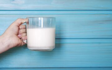 هشدار، خوردن شیر با این غذاها ممنوع