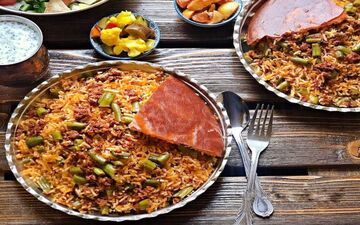 می‌خوای طرز پخت یک غذای فوق‌العاده خوشمزه رو بهت نشون بدم؟ لوبیا پلو رو این طوری که من میگم بپز! 