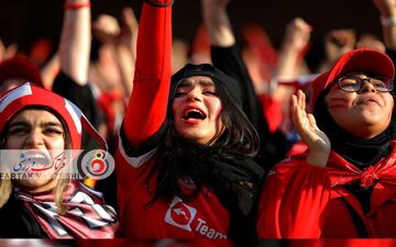 عکسی عجیب از حواشی حضور بانوان پرسپولیسی در دربی102