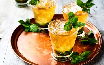 بهترین نوشیدنی فصل گرما چیست؟ طب سنتی در این رابطه چه می‌گوید؟