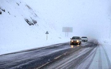 بارش برف در آذربایجان غربی؛ از تردد های غیرضرور خودداری شود