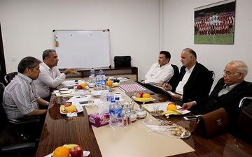 برگزاری جلسه مالی مدیران ایرانسل و پرسپولیس