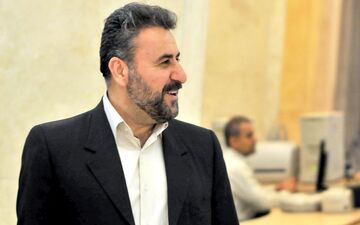 زلزله در اسلام آباد غرب؛ اینبار پای سازمان خصوصی سازی در میان است/ آقای فلاحت پیشه لطفا مانع شوید!