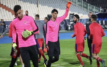 بیرانوند زودتر تصمیم بگیرد/ پرسپولیس قهرمان نشود تعجب‌آور است