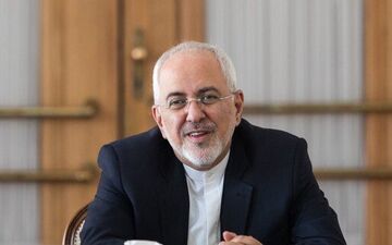 ظریف: به توانایی‌ها و پیروزی امت اسلامی ایمان راسخ داریم
