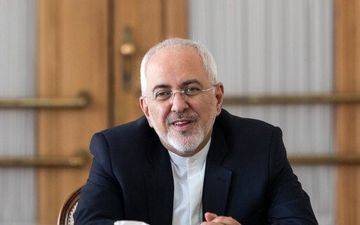 ظریف: به توانایی‌ها و پیروزی امت اسلامی ایمان راسخ داریم
