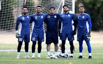 معمای پیچیده دروازه‌بان اول استقلال