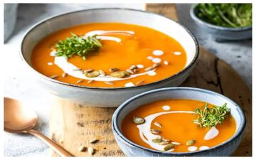 طرز تهیه آش کدو حلوایی؛ معجونی گرمابخش و مقوی با ماش و عدس