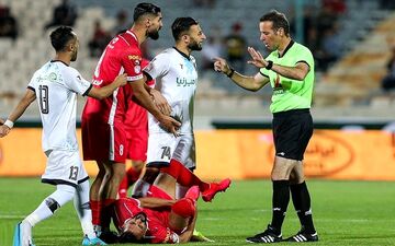 پیکان رسماً به داوری بازی با پرسپولیس اعتراض کرد