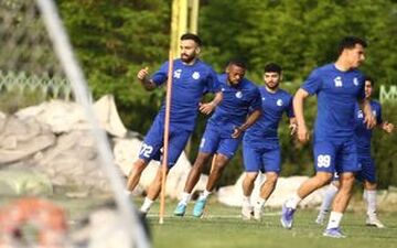 برگزاری تمرین استقلال در حضور ۲ پیشکسوت آبی‌پوشان