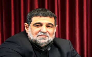 افتخاری دیگر برای دانشمند ایرانی/ رونمایی از سردیس پروفسور ملک‌زاده 