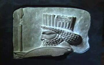 رونمایی از سردیس سرباز هخامنشی در موزه بزرگ خراسان + فیلم 