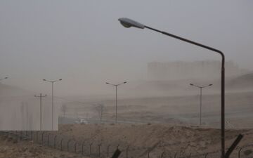 یزدی‌ها در انتظار وزش باد و گردخاک در هفته آینده باشند