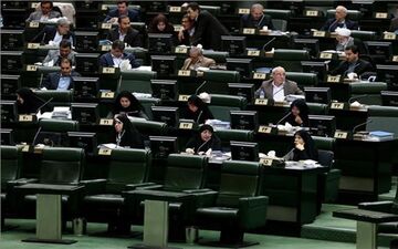  ساماندهی بازار خودرو در دستورکار نمایندگان