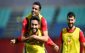 بازیکنان جذب شده در حد نام پرسپولیس هستند/ گل‌محمدی به هیچ عنوان نباید استقلال را دست کم بگیرند