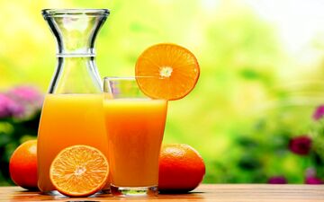 9 دلیل برای نوشیدن آب پرتقال