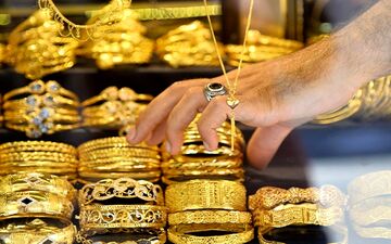 پیش‌بینی قیمت طلا فردا ۸ اردیبهشت ۱۴۰۴ / طلا دوباره ۷ میلیون تومانی می‌شود؟