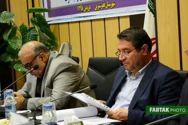 جلسه کارگروه توسعه صادرات غیر نفتی با حضور وزیر صمت، استاندار و جمعی از مدیران استان