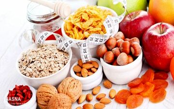 چه خوراکی‌هایی را به عنوان میان وعده مصرف کنیم تا چاق نشویم؟
