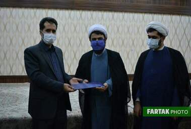 اهدا احکام مدیرکل، اعضای شورهای، مدیران کل و معاونان مرکز گسترش سازمان مقاومتی استان کرمانشاه
