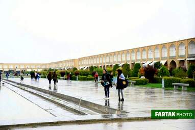 میدان نقش جهان اصفهان- باران