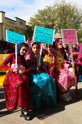آیین رونمایی پوستر بیست و پنجمین جشنواره بین المللی تئاتر کودک و نوجوان همدان به روایت تصویر