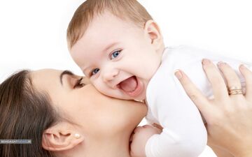 چرا مادرانی با سن بالا کودکان باهوش‌تری دارند